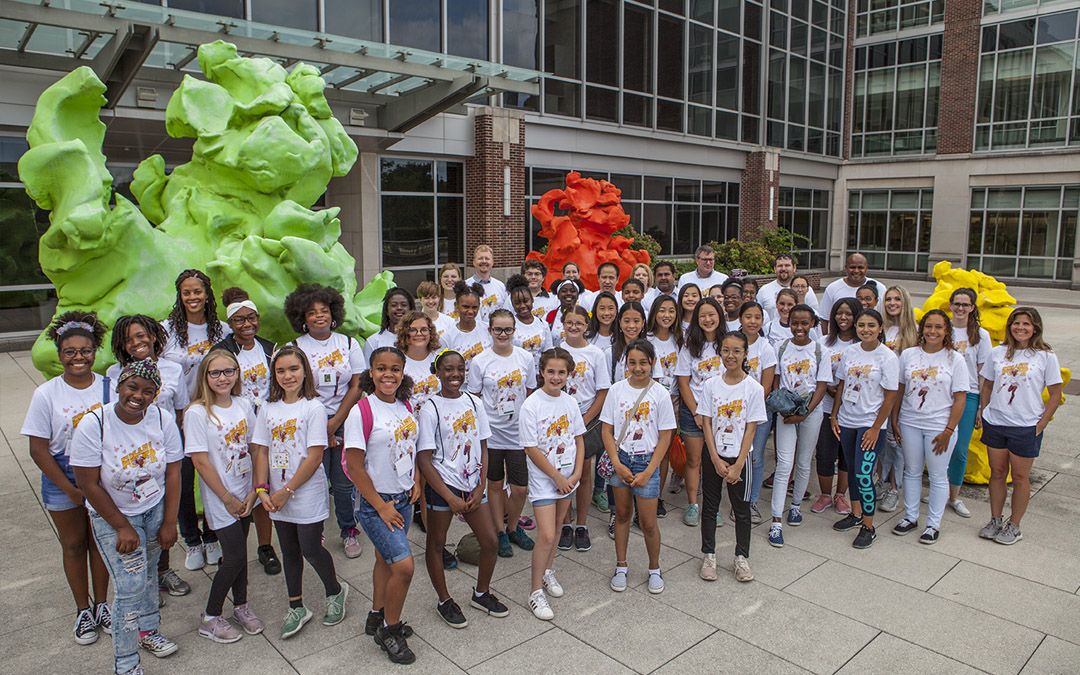 The 2019 Pollen Power marks the seventh year of this summer science camp designed for middle-school girls.